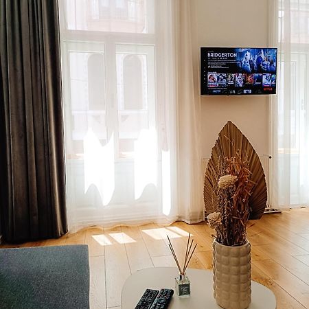 Fly Residence Arad Zewnętrze zdjęcie