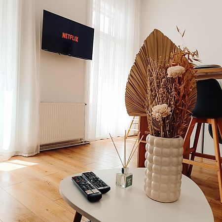Fly Residence Arad Zewnętrze zdjęcie