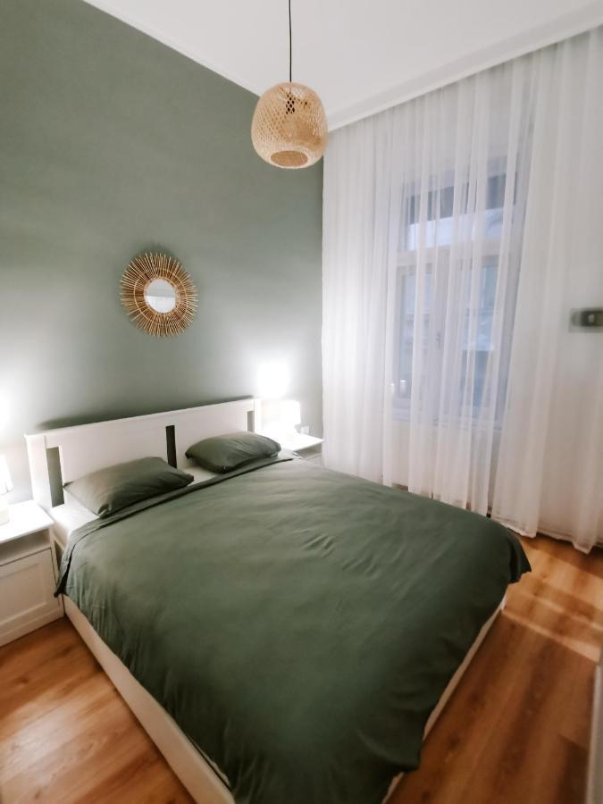 Fly Residence Arad Zewnętrze zdjęcie