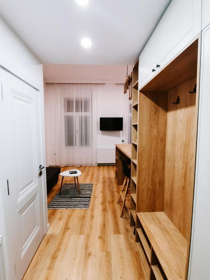 Fly Residence Arad Zewnętrze zdjęcie