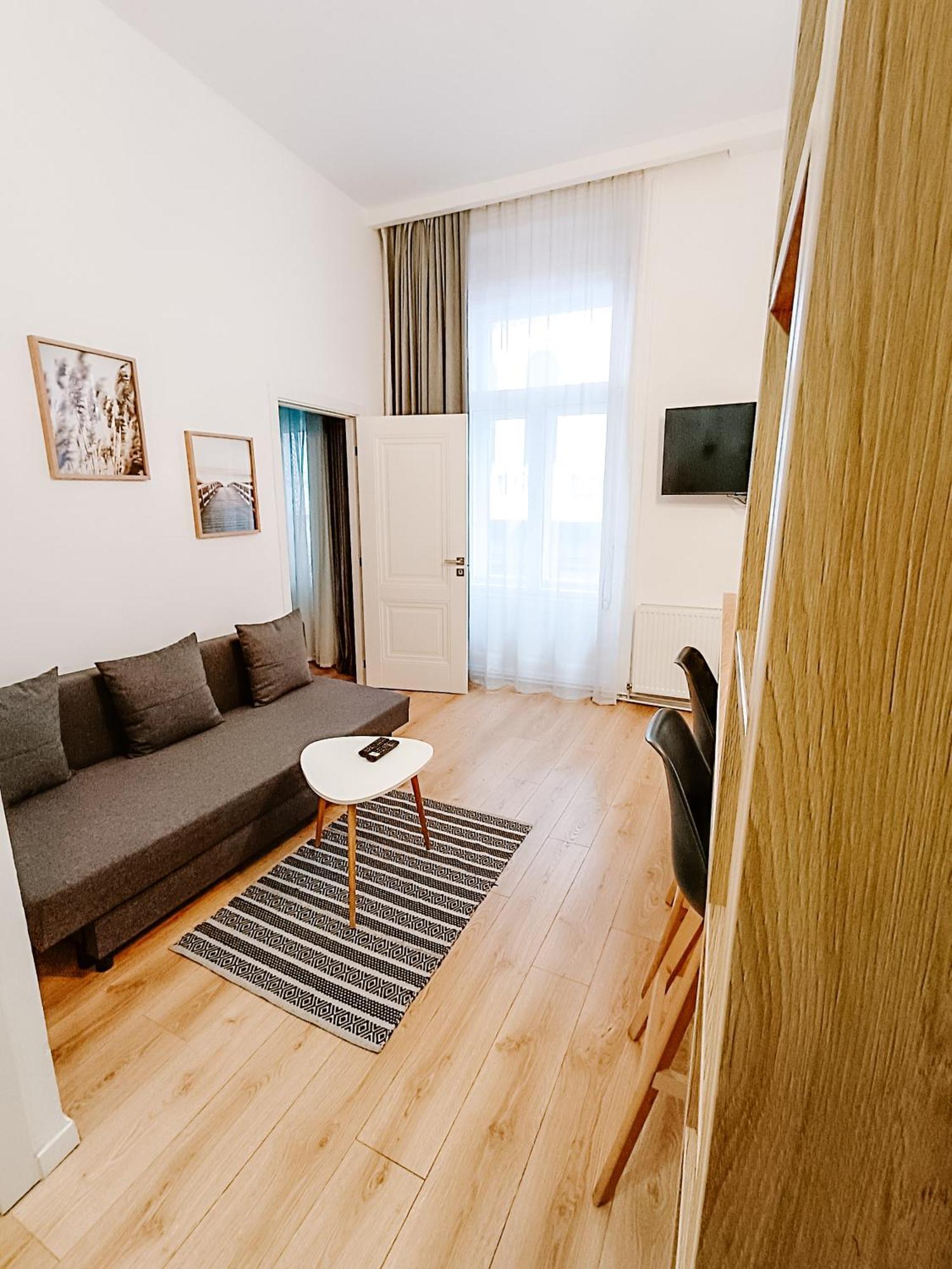 Fly Residence Arad Zewnętrze zdjęcie
