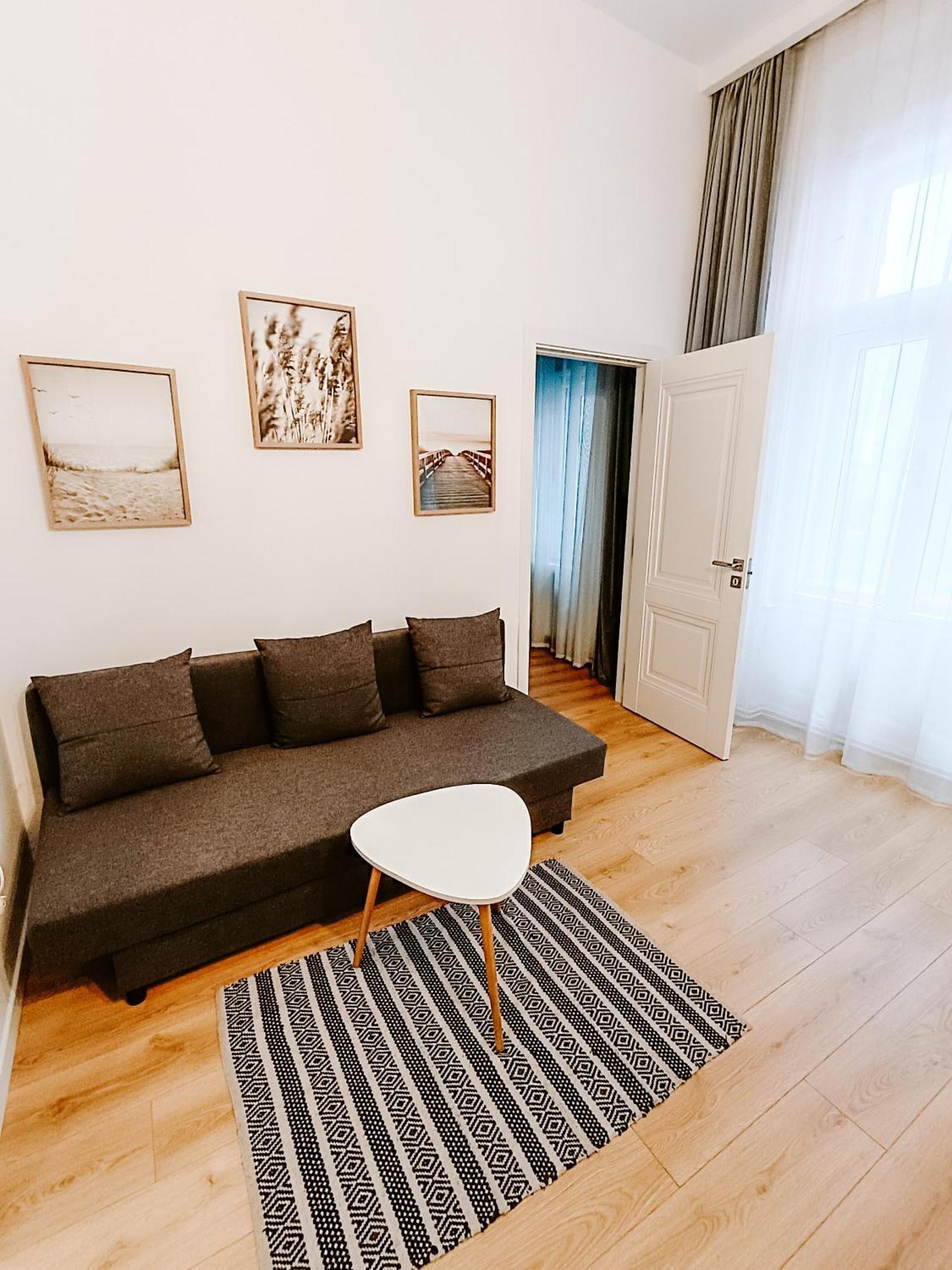 Fly Residence Arad Zewnętrze zdjęcie